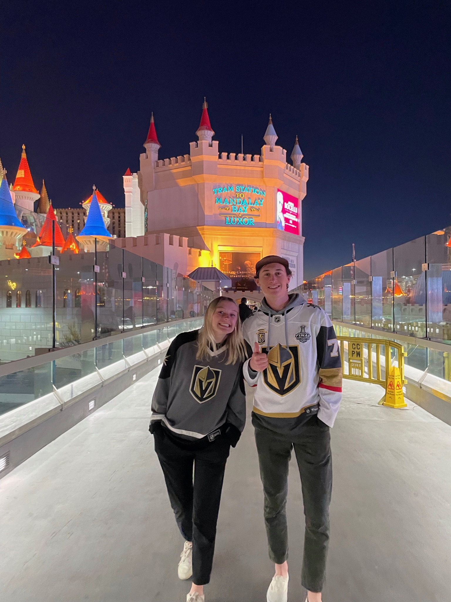 Connor and Jenna, photo 10